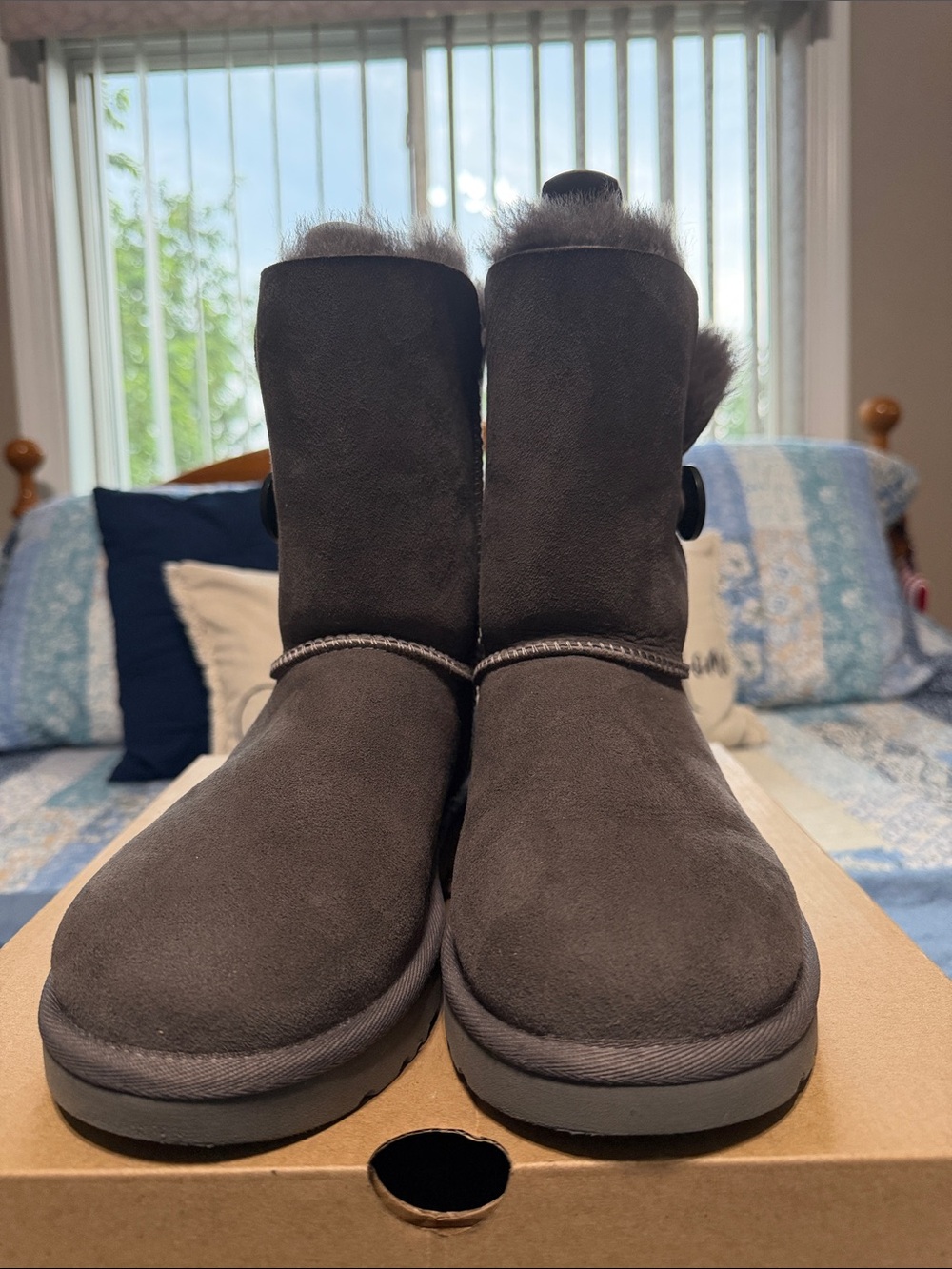 UGG Women's Bailey Button II Short Button Boots - Dark Gray